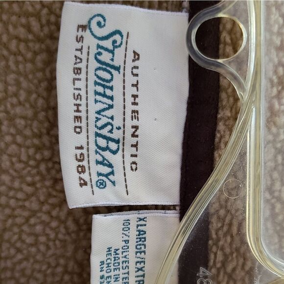 Very Nice St. John's Bay Medium Weight Coat/Jacket - Picture 3 of 3